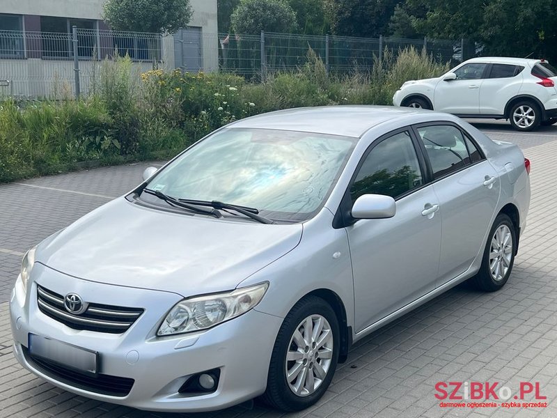 2007' Toyota Corolla photo #2