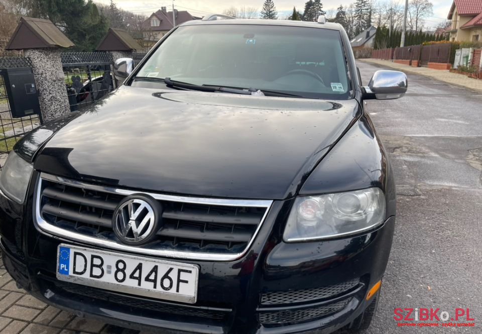 2006' Volkswagen Touareg photo #2