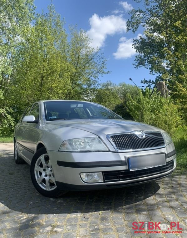2005' Skoda Octavia photo #3
