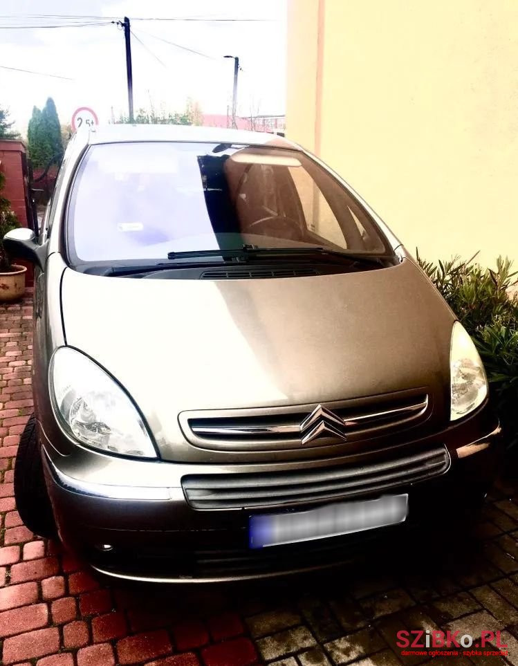 2008' Citroen Xsara Picasso photo #2