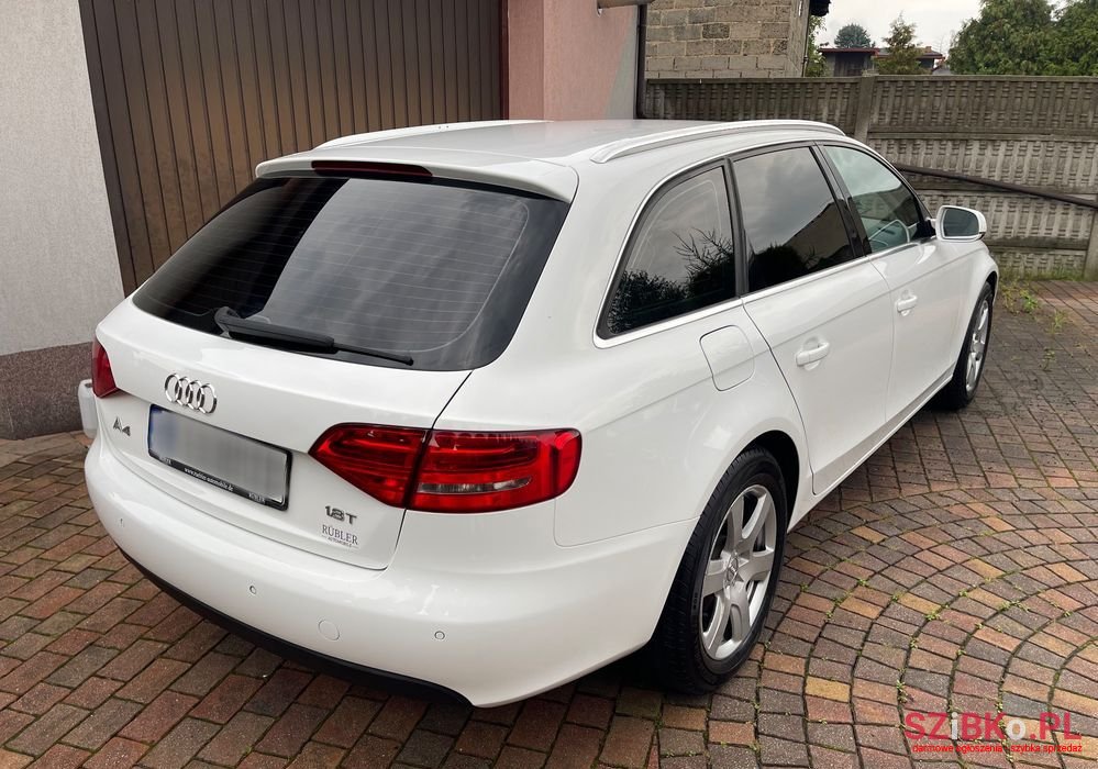 2010' Audi A4 1.8 Tfsi Attraction photo #3