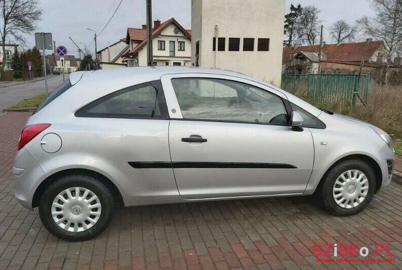 2014' Opel Corsa photo #1