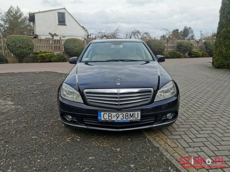 2010' Mercedes-Benz Klasa C photo #2