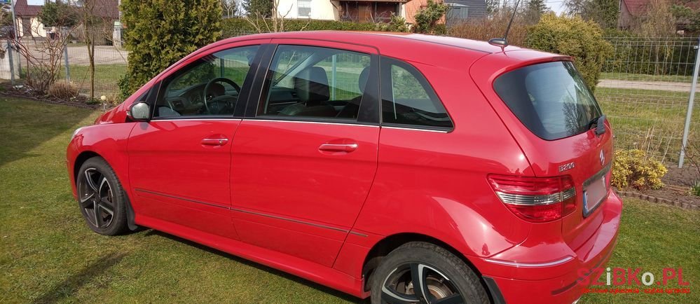 2008' Mercedes-Benz B-Class 200 Cdi photo #4