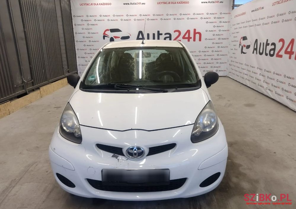 2011' Toyota Aygo 1.0 Vvt-I photo #4