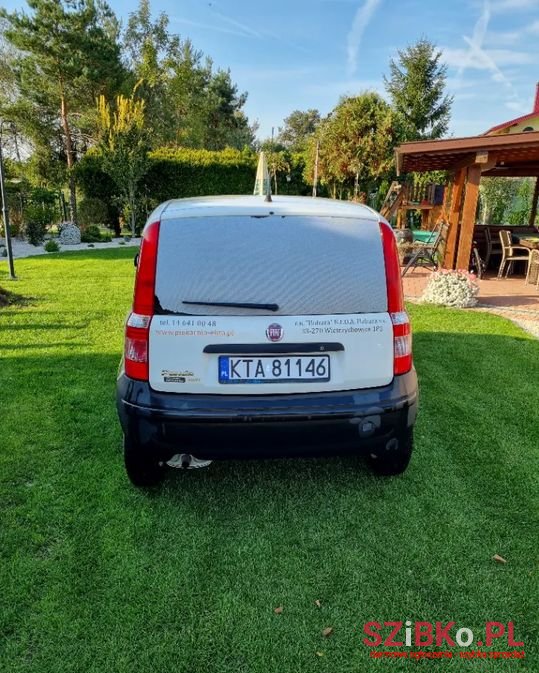 2011' Fiat Panda photo #3