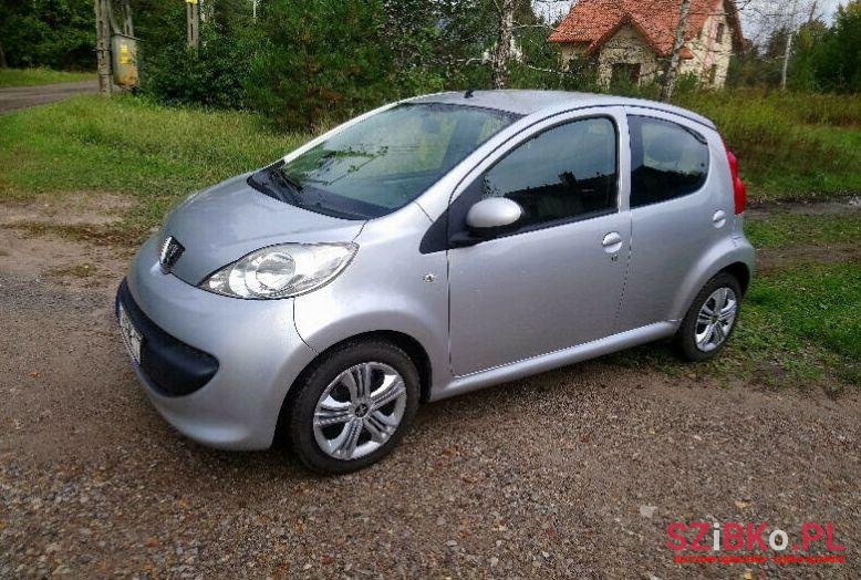 2006' Peugeot 107 photo #1