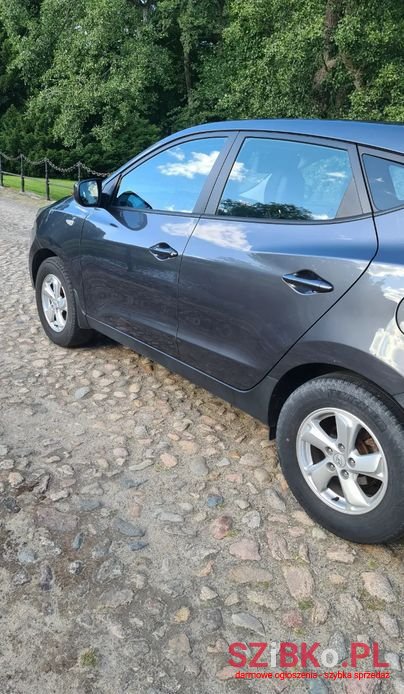 2011' Hyundai ix35 photo #5