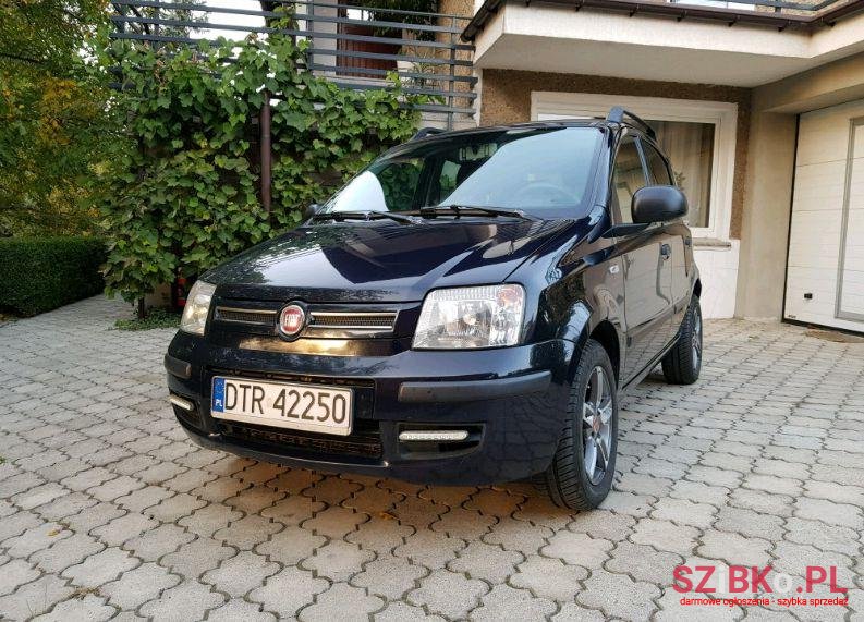 2009' Fiat Panda photo #2