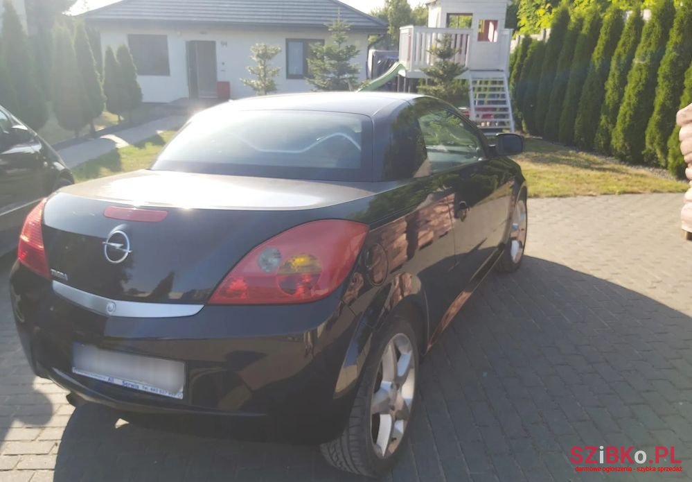 2005' Opel Tigra 1.4 Cosmo photo #4