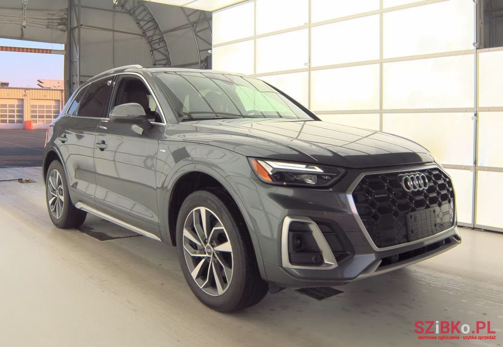 2022' Audi Q5 photo #2