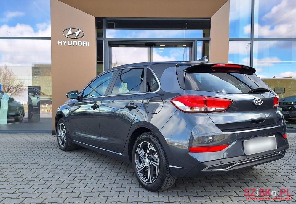 2020' Hyundai i30 1.5 Dpi Comfort photo #3