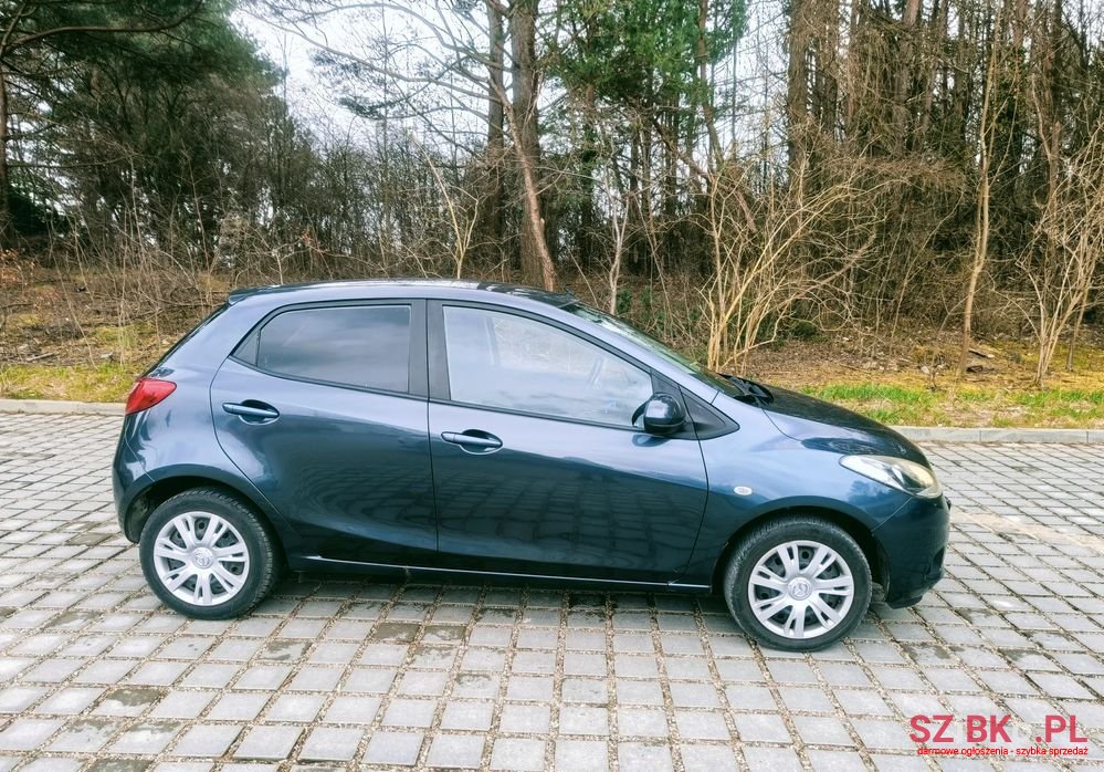 2008' Mazda 2 photo #1
