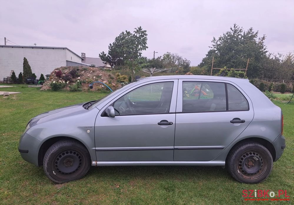 2004' Skoda Fabia photo #6
