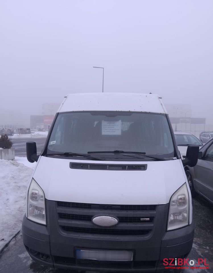 2007' Ford Transit photo #1