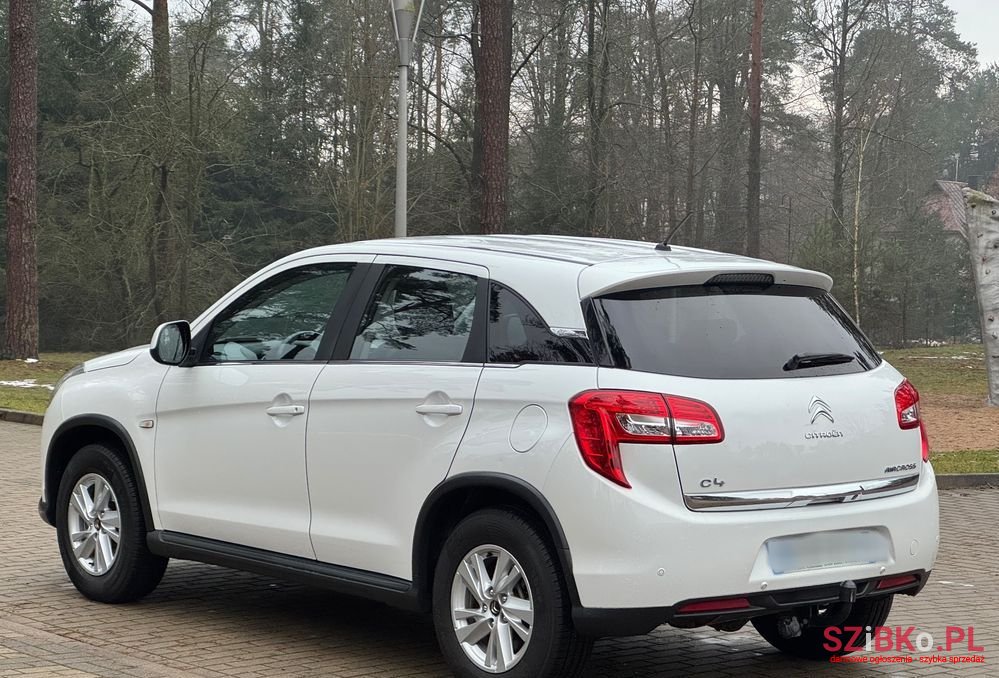 2013' Citroen C4 Aircross photo #4