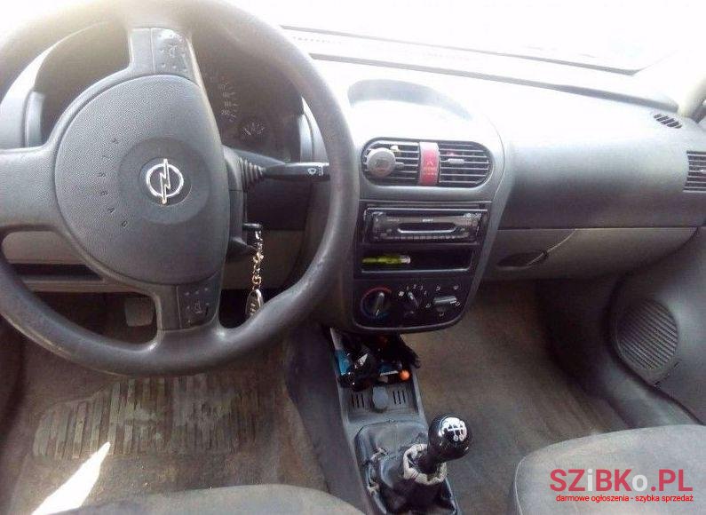 2002' Opel Combo photo #1
