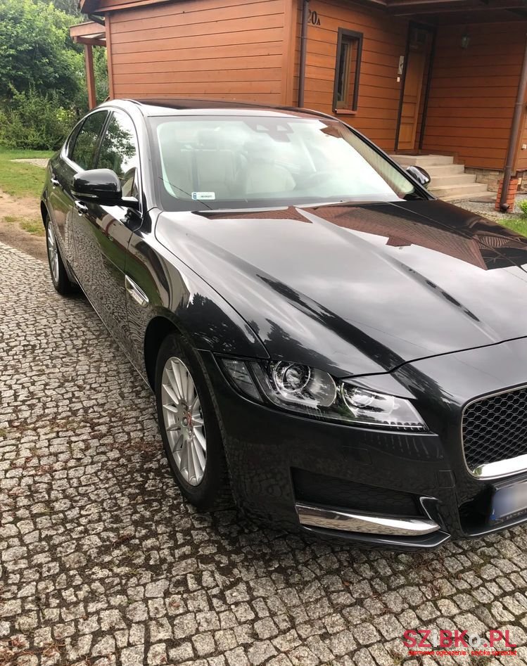 2017' Jaguar XF photo #1