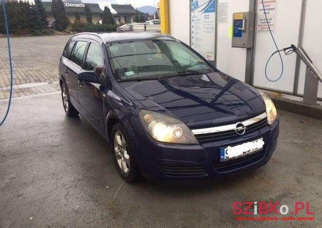 2005' Opel Astra photo #1