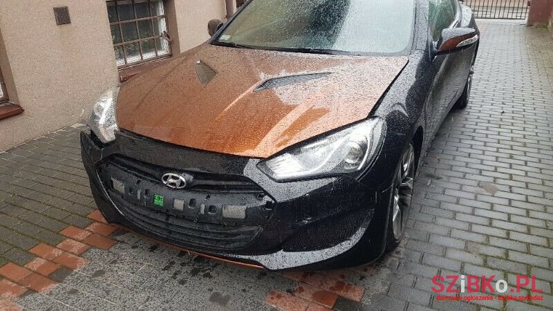 2015' Hyundai Genesis photo #5