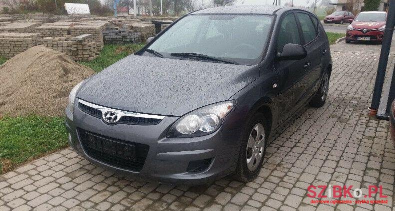 2010' Hyundai i30 photo #1