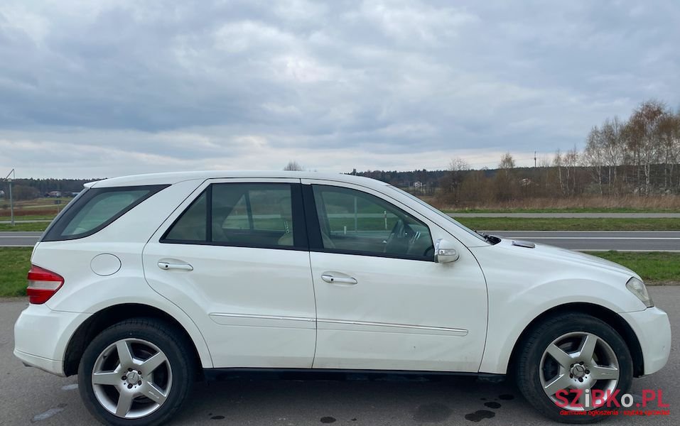 2005' Mercedes-Benz Ml photo #5