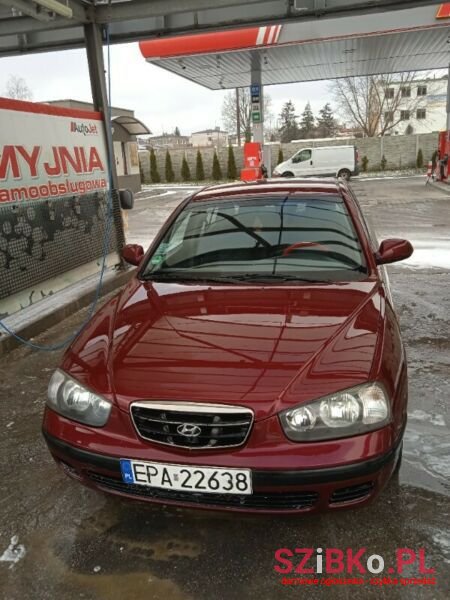 2001' Hyundai Elantra photo #3