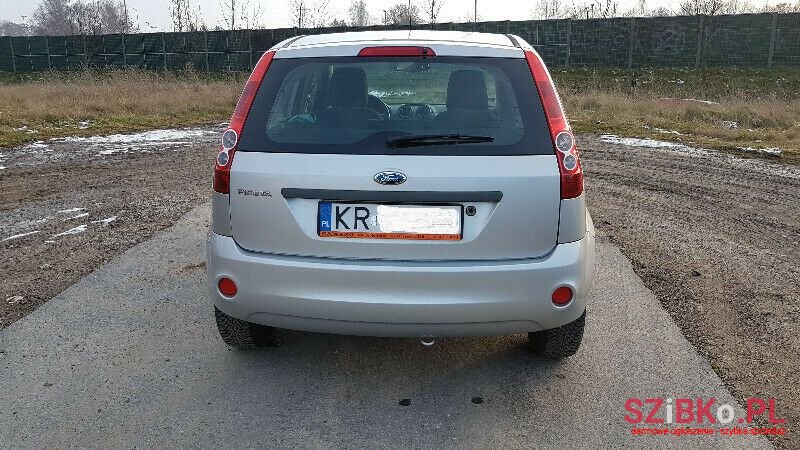 2007' Ford Fiesta photo #1