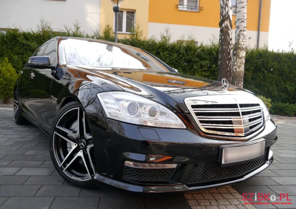 2011' Mercedes-Benz S-Class photo #3