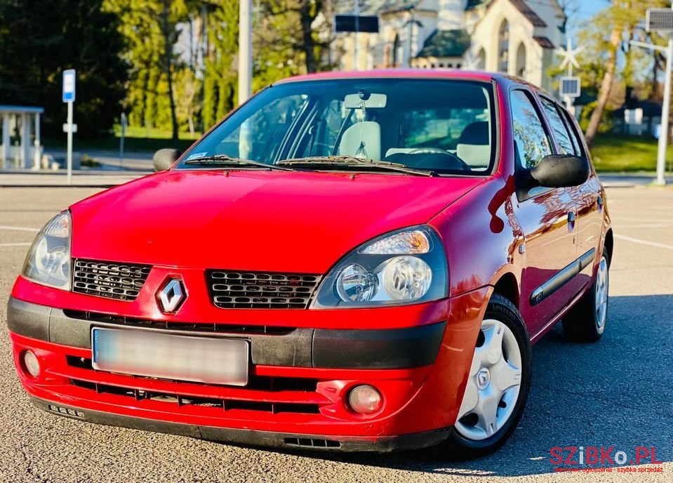 2003' Renault Clio photo #1
