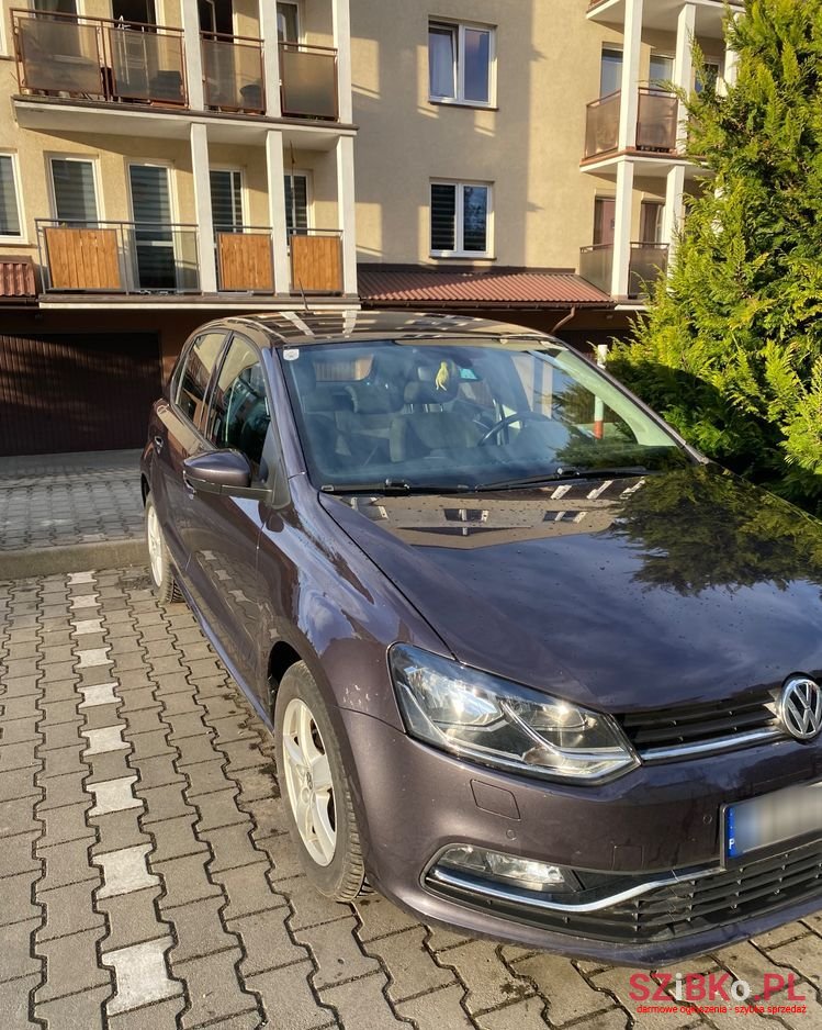 2016' Volkswagen Polo photo #2