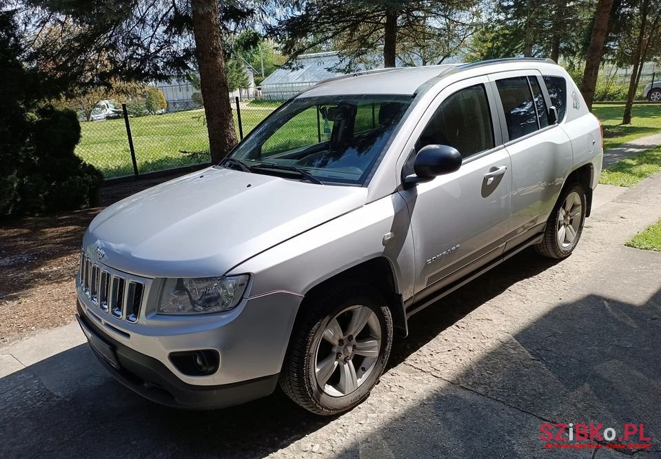 2011' Jeep Compass photo #2