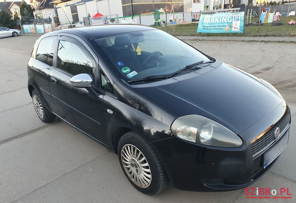 2008' Fiat Grande Punto 1.4 8V Dynamic photo #2