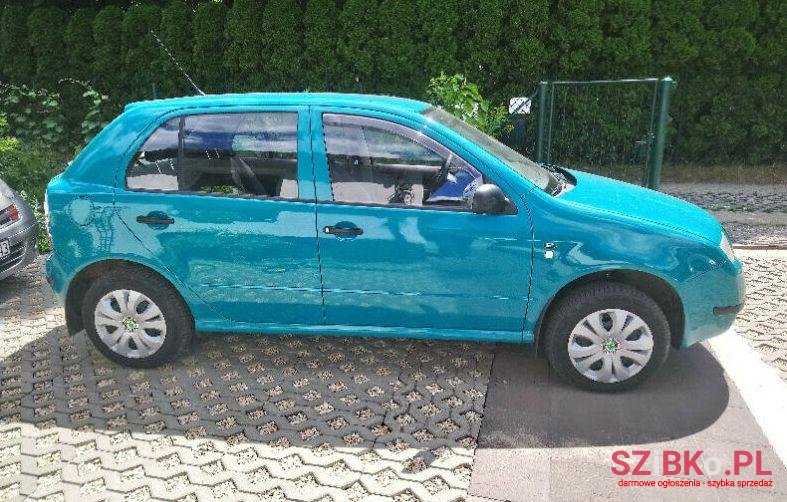 2010' Volkswagen Fabia photo #1