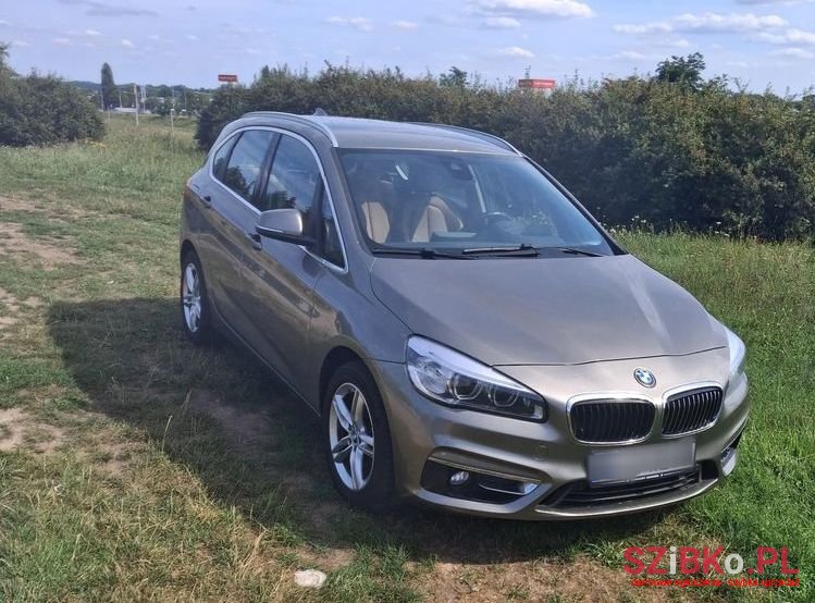 2015' BMW 2 Series 220I Luxury Line photo #1
