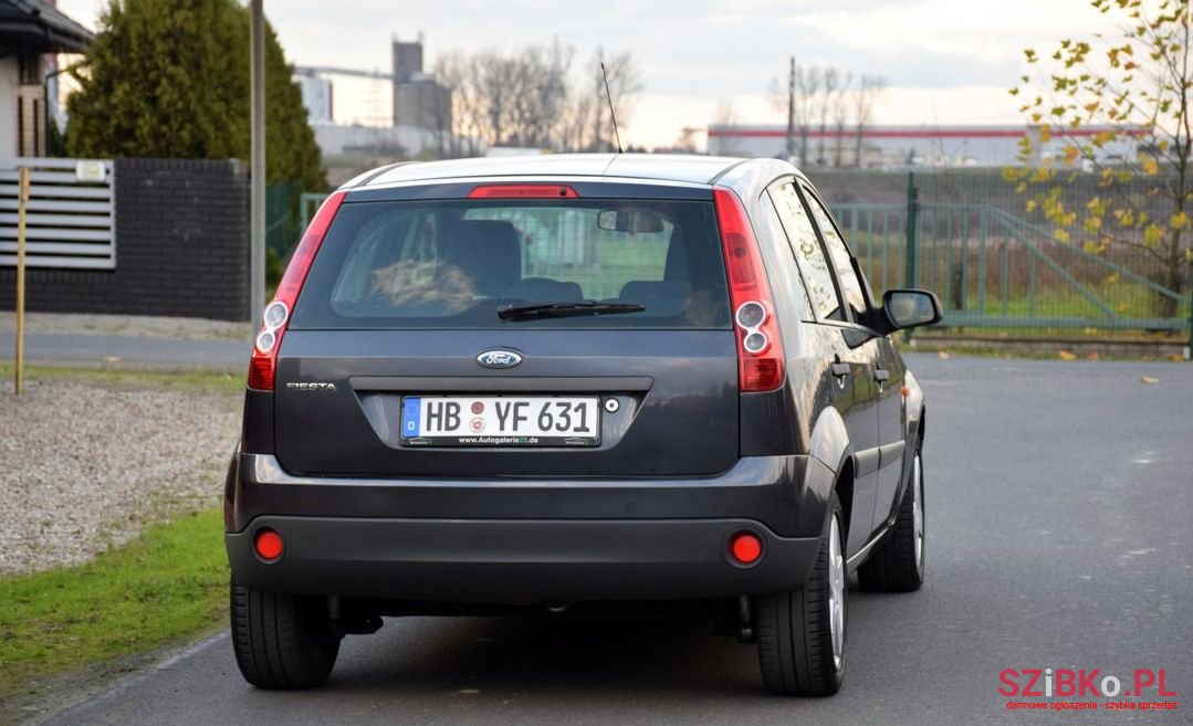 2008' Ford Fiesta photo #6