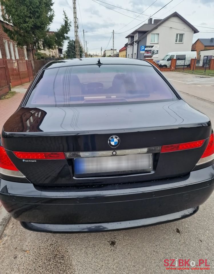 2002' BMW 7 Series 735I photo #6