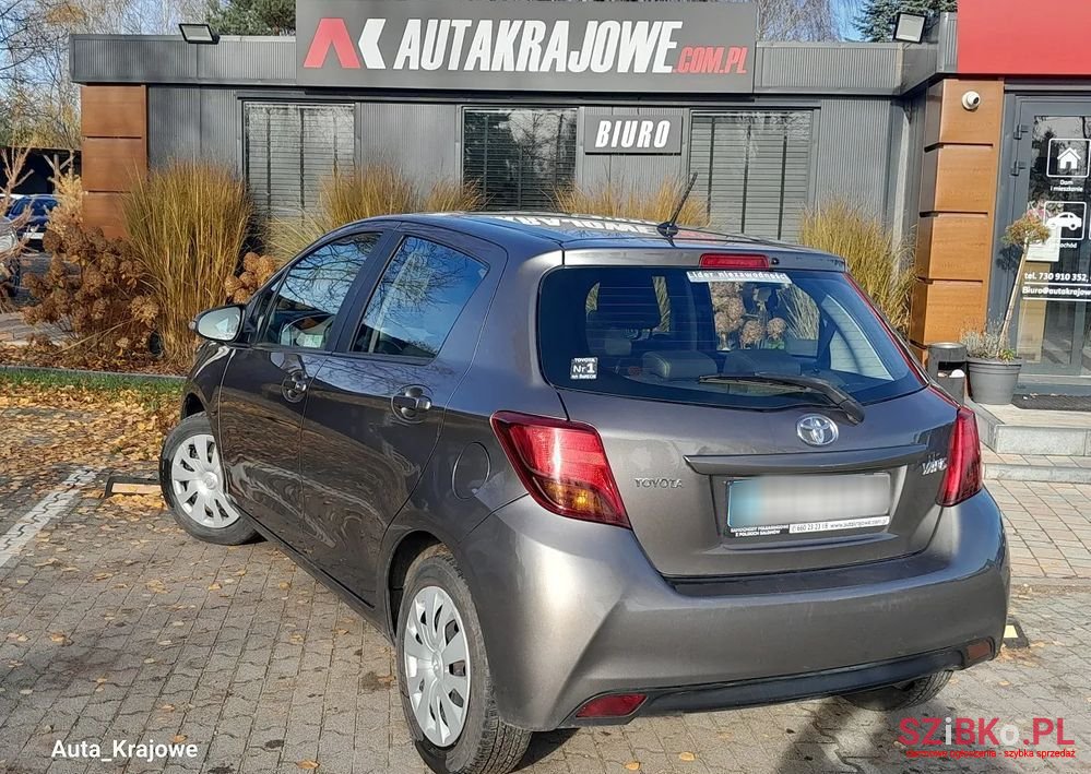 2016' Toyota Yaris 1.0 Active photo #3