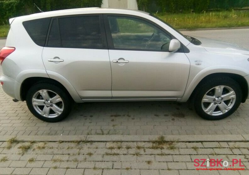 2006' Toyota Rav-4 photo #1