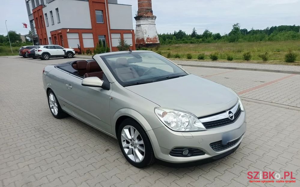 2008' Opel Astra 1.6 Cosmo photo #1
