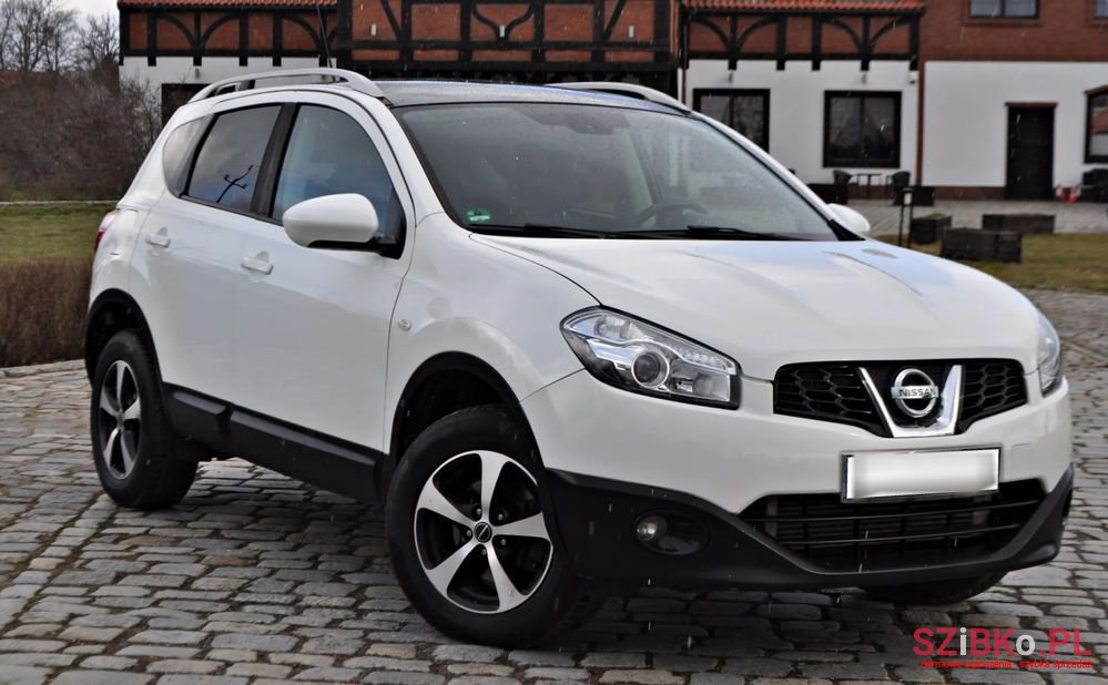 2010' Nissan Qashqai Premium photo #1