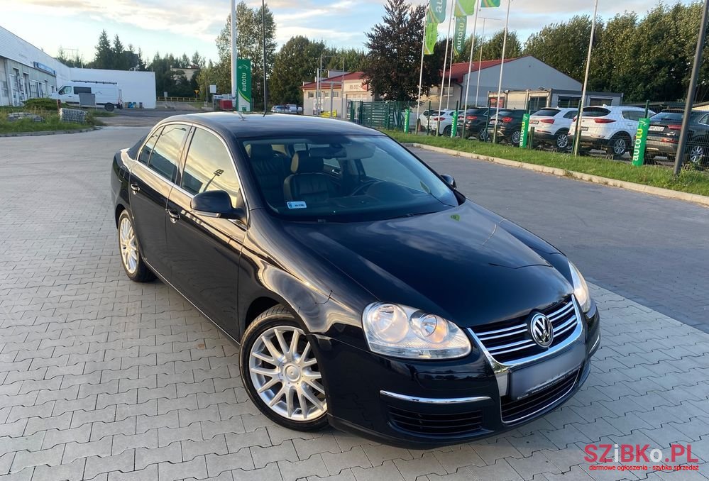 2006' Volkswagen Jetta 1.9 Tdi United photo #2