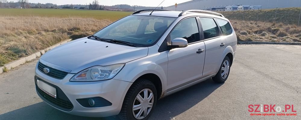 2010' Ford Focus 1.6 Tdci Ambiente photo #2