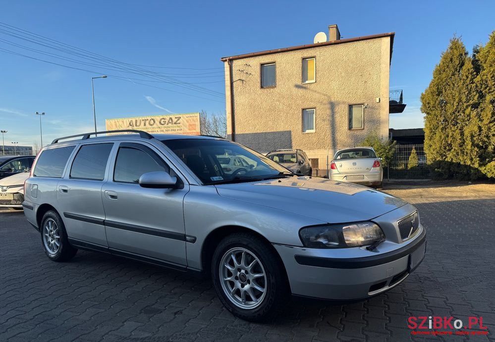 2000' Volvo V70 photo #4