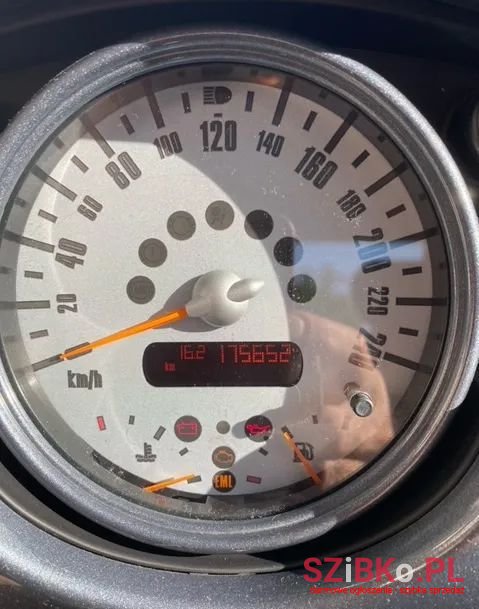 2003' MINI One Standard photo #3