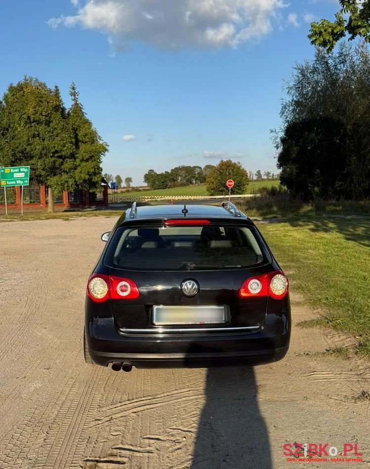 2006' Volkswagen Passat photo #4