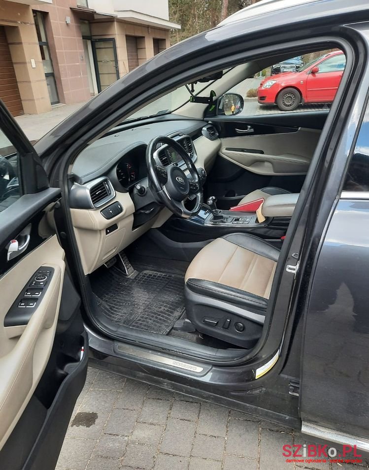 2015' Kia Sorento 2.0 Crdi M photo #4