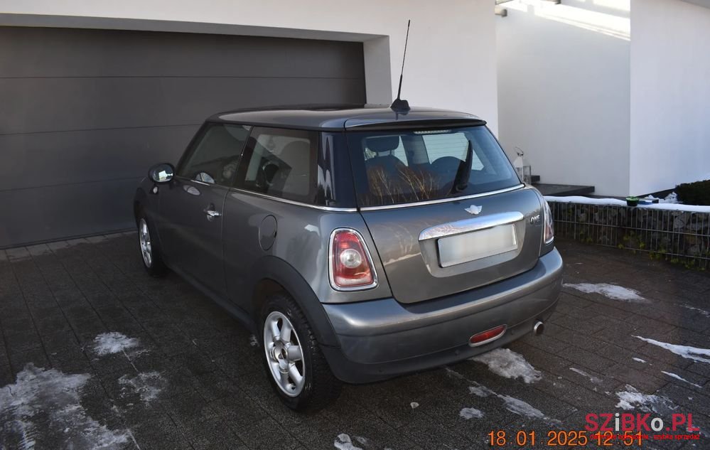 2010' MINI One photo #3