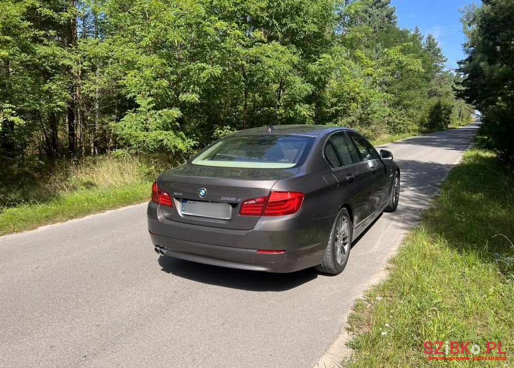 2012' BMW 5 Series 525D Xdrive photo #4