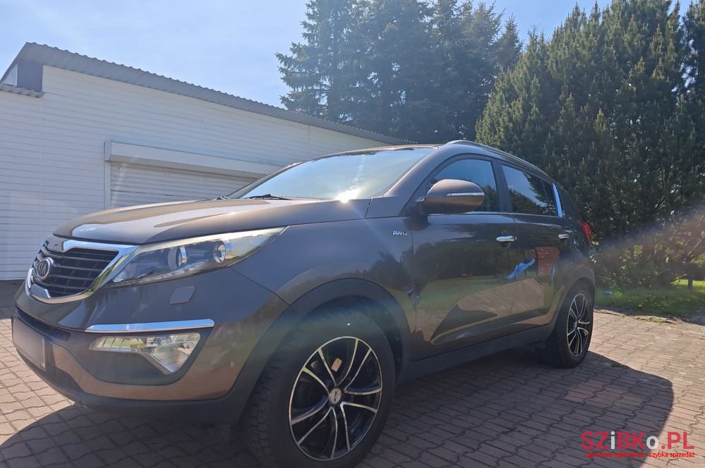 2010' Kia Sportage photo #3